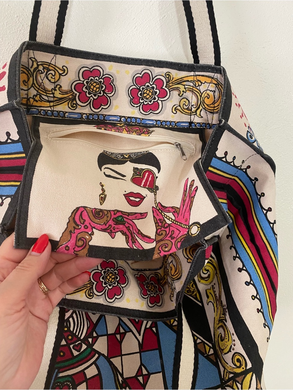 Brighton Queen of Love Graphic Tote Bag - Multicolor - very good condition! - Picture 7 of 8